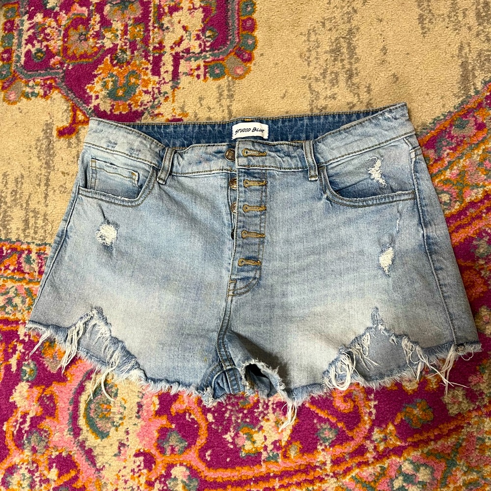 Stufio blue denim shorts